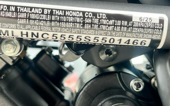 2025 Honda CB300R ABS