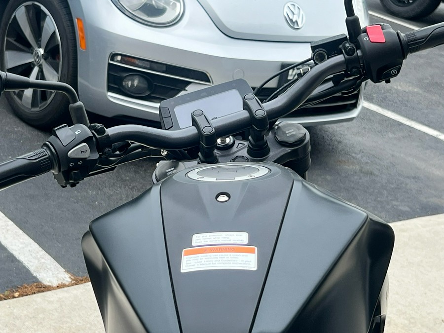 2025 Honda CB300R ABS