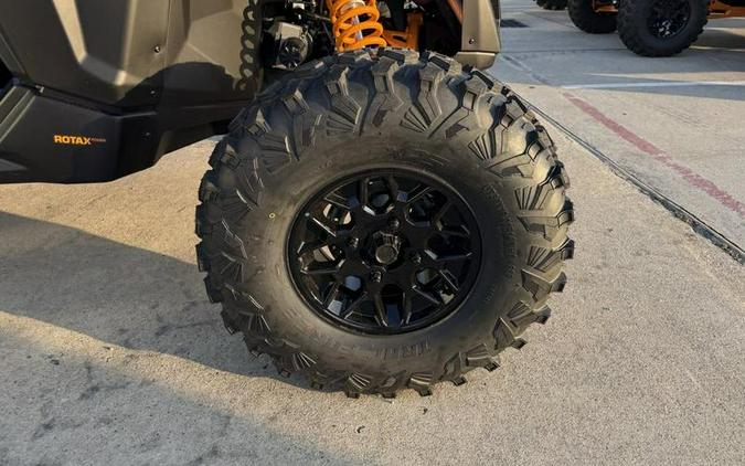 2026 Can-Am® Maverick X3 MAX RS Turbo Scandi Blue & Orange Crush