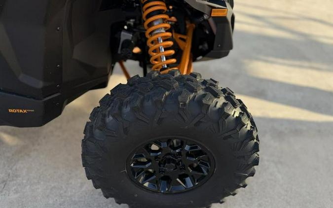 2026 Can-Am® Maverick X3 MAX RS Turbo Scandi Blue & Orange Crush