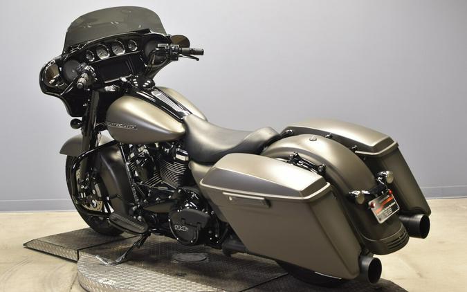 2019 Harley-Davidson Street Glide Special Gray Denim