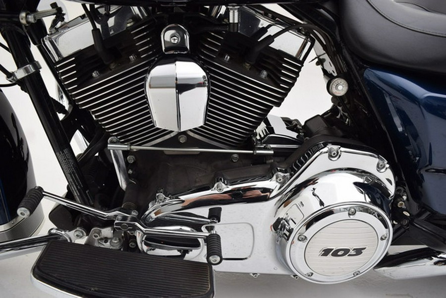 2013 Harley-Davidson FLHRC - Road King Classic