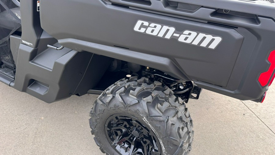 2026 Can-Am Defender MAX DPS HD7