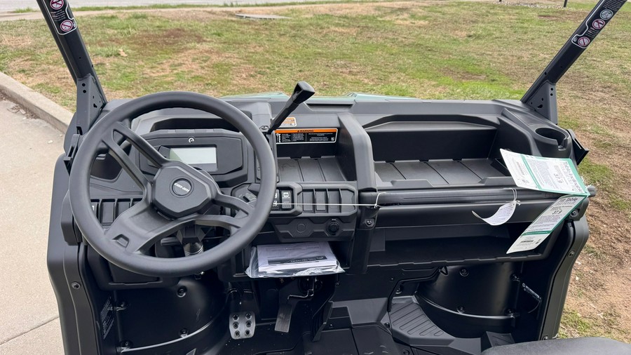 2026 Can-Am Defender MAX DPS HD7
