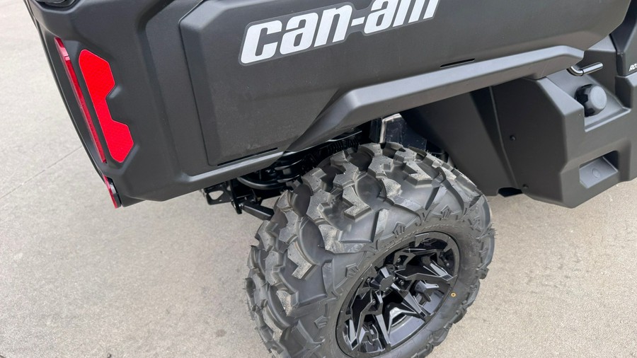 2026 Can-Am Defender MAX DPS HD7