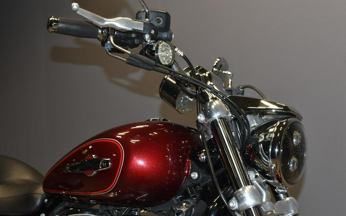 2016 Harley-Davidson 1200 Custom XL1200C