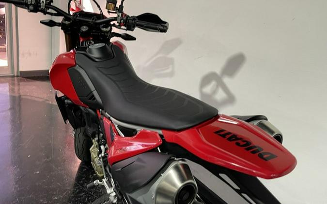 2026 Ducati Hypermotard 698 Mono Red