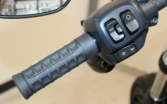 2025 Harley-Davidson Street Bob Cruiser FXBB