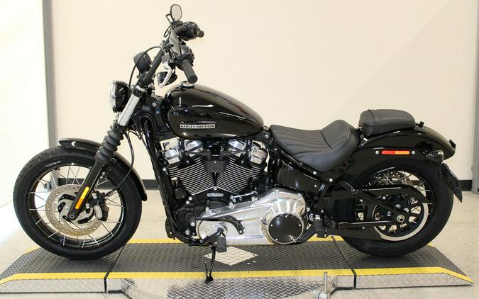 2025 Harley-Davidson Street Bob Cruiser FXBB