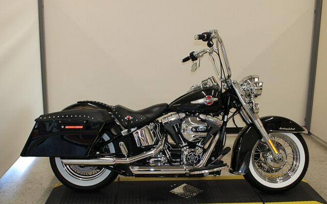 Used 2017 Harley-Davidson Heritage Softail Classic FLSTC Motorcycle For Sale In Miami, Florida