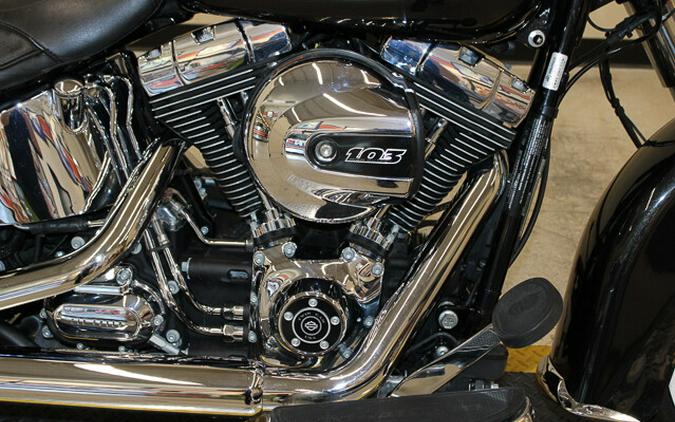 Used 2017 Harley-Davidson Heritage Softail Classic FLSTC Motorcycle For Sale In Miami, Florida