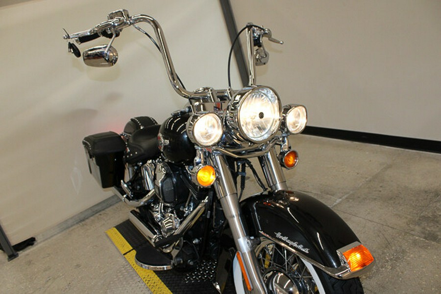 Used 2017 Harley-Davidson Heritage Softail Classic FLSTC Motorcycle For Sale In Miami, Florida