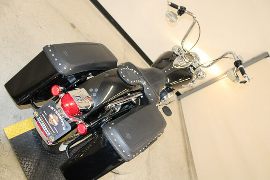 Used 2017 Harley-Davidson Heritage Softail Classic FLSTC Motorcycle For Sale In Miami, Florida