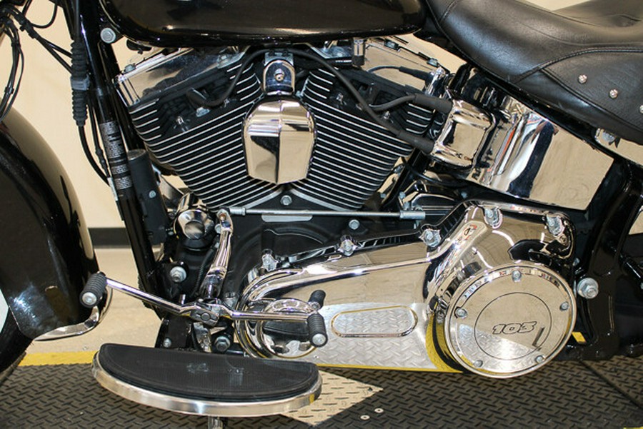 Used 2017 Harley-Davidson Heritage Softail Classic FLSTC Motorcycle For Sale In Miami, Florida