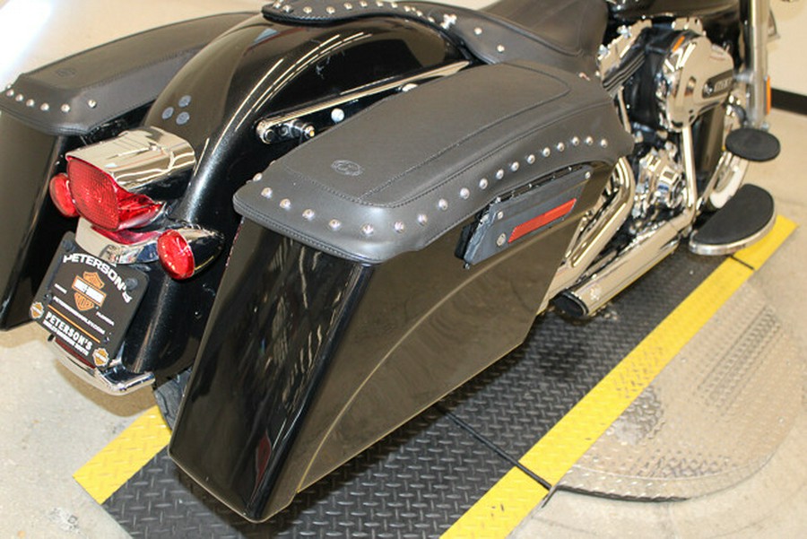 Used 2017 Harley-Davidson Heritage Softail Classic FLSTC Motorcycle For Sale In Miami, Florida