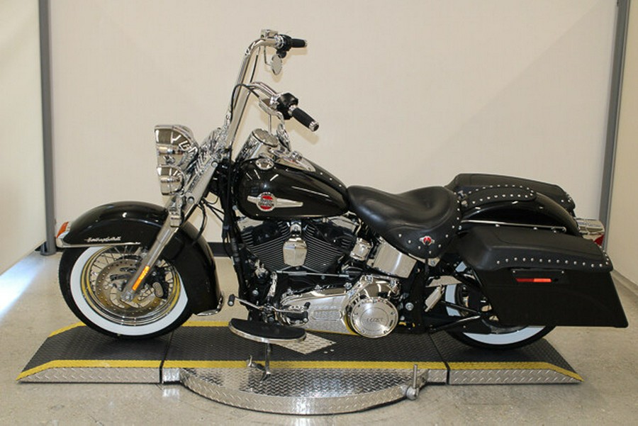 Used 2017 Harley-Davidson Heritage Softail Classic FLSTC Motorcycle For Sale In Miami, Florida