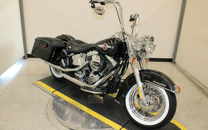 Used 2017 Harley-Davidson Heritage Softail Classic FLSTC Motorcycle For Sale In Miami, Florida