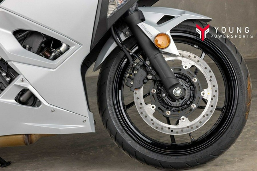 2025 Kawasaki Ninja 500