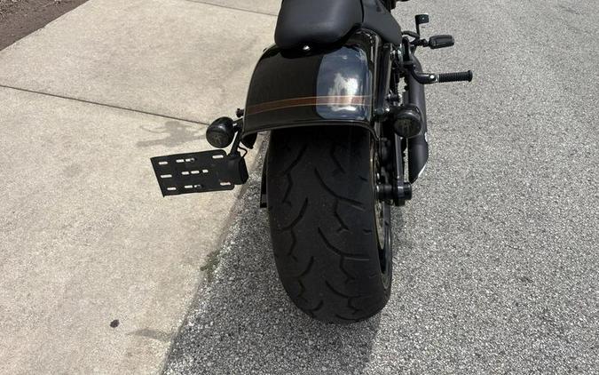 2017 Harley-Davidson® FXSE - CVO™ Pro Street Breakout®