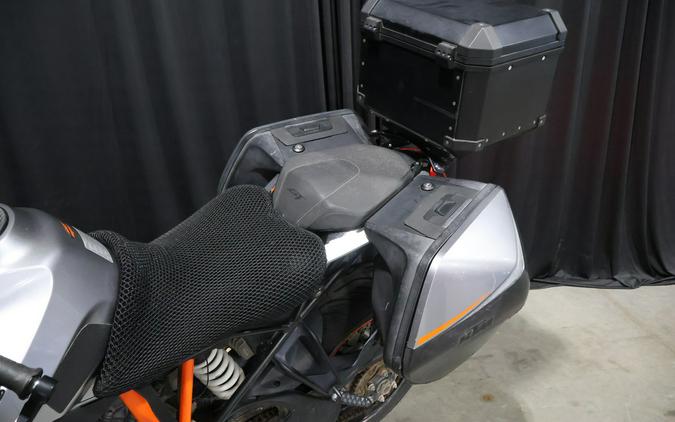 2016 1290 Super Duke GT - KTM