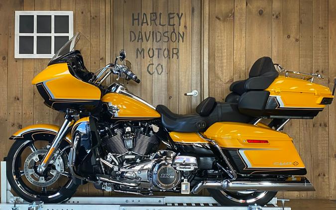 2022 Harley-Davidson Road Glide Limited CVO