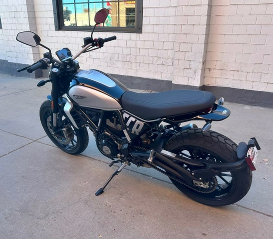 2025 Ducati Scrambler Icon Thrilling Black