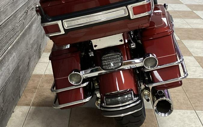 2009 Harley-Davidson® Electra Glide® Ultra Classic® Red Hot Sunglo