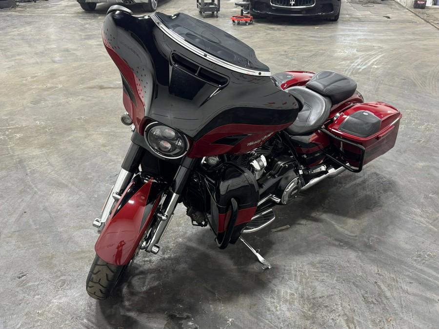 2017 HARLEY DAVIDSON STREET GLIDE CVO