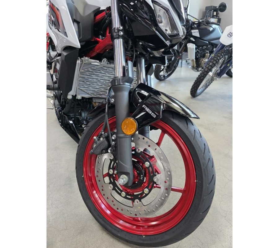 2026 Kawasaki Z500 SE ABS