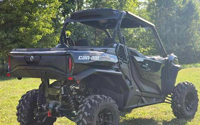 2024 Can-Am Commander XT 700