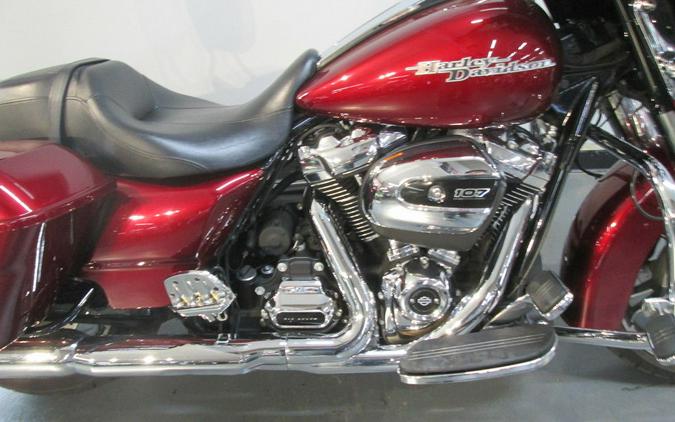 2017 Harley-Davidson® FLHXS - Street Glide® Special