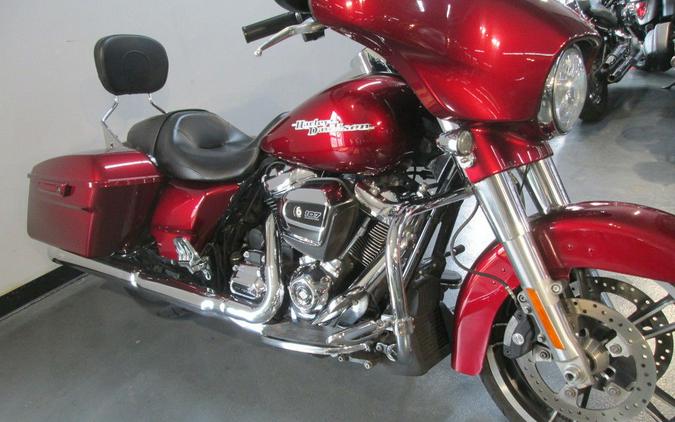 2017 Harley-Davidson® FLHXS - Street Glide® Special