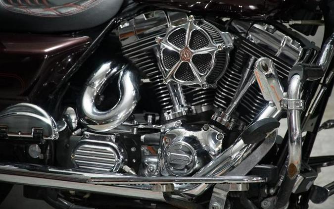 2006 Harley-Davidson® FLHRCI - Road King® Classic