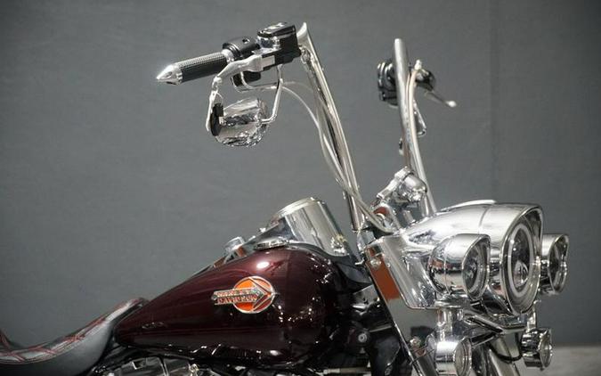 2006 Harley-Davidson® FLHRCI - Road King® Classic