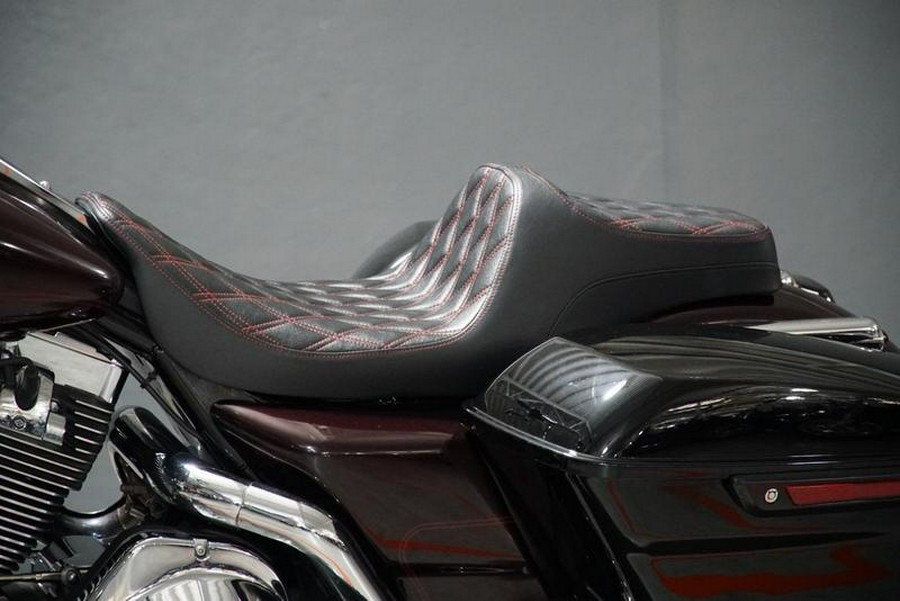 2006 Harley-Davidson® FLHRCI - Road King® Classic