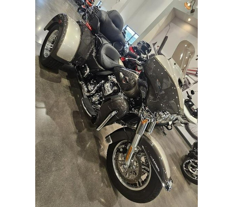 2023 Harley-Davidson® FLHTCUTG - Tri Glide® Ultra