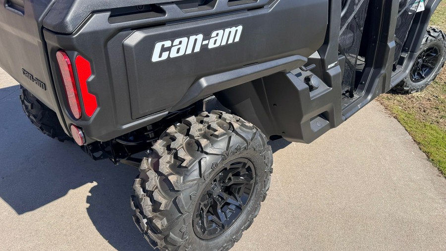2026 Can-Am Defender MAX DPS HD7
