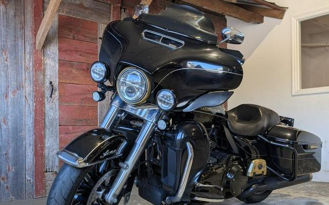 2015 Harley-Davidson® FLHTK - Ultra Limited