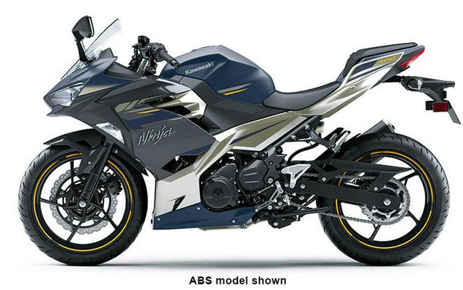 2023 Kawasaki Ninja® 400 Base