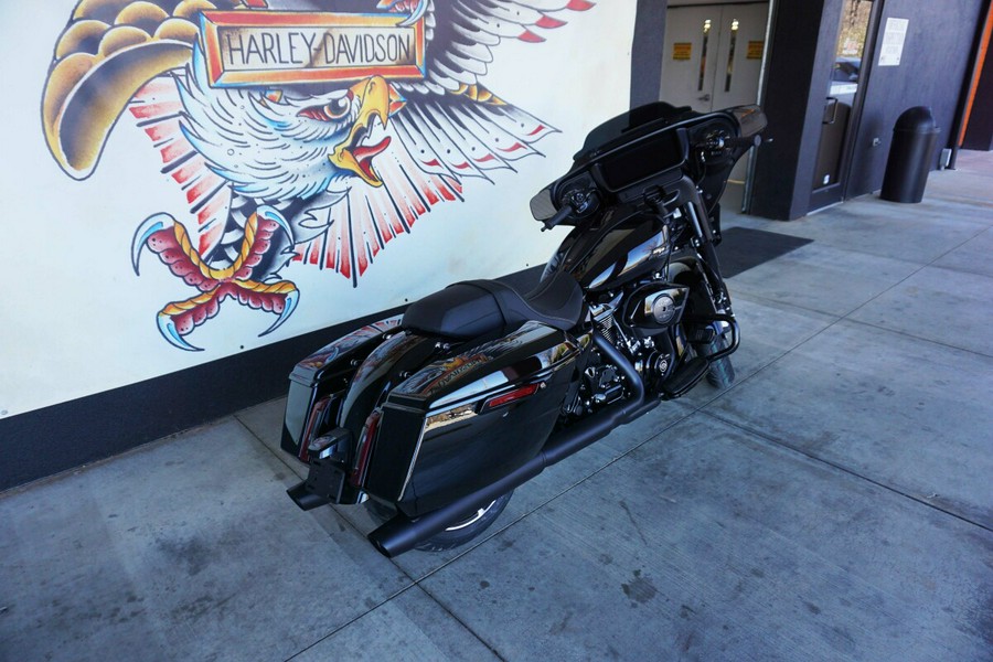 2024 Harley-Davidson Street Glide® Vivid Black - Black Finish