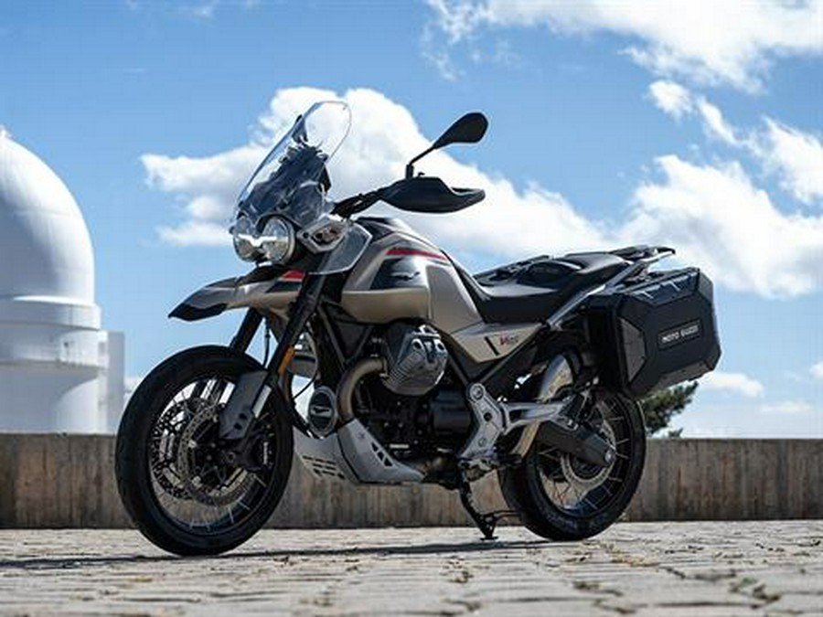 2025 Moto Guzzi V85 TT Travel