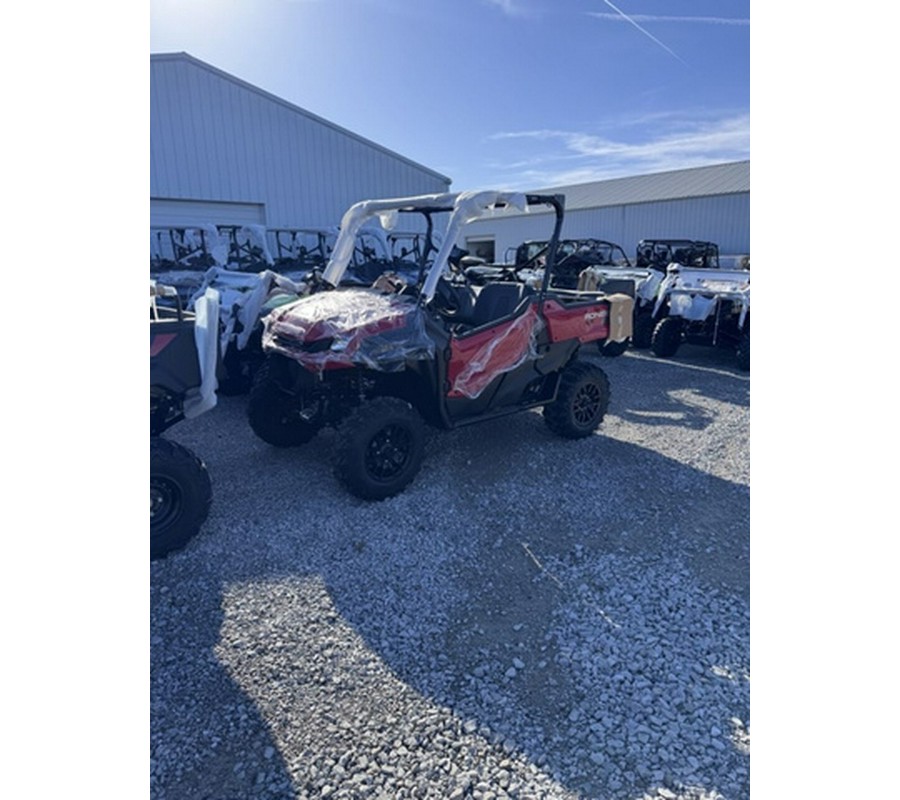 2025 Honda Pioneer 1000 Deluxe