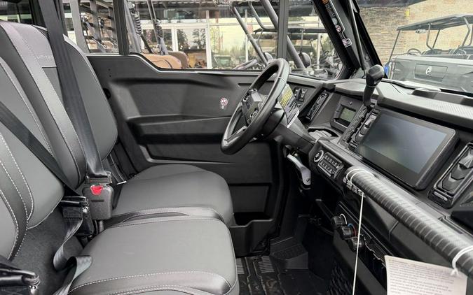 2026 Can-Am® Defender Limited HD11