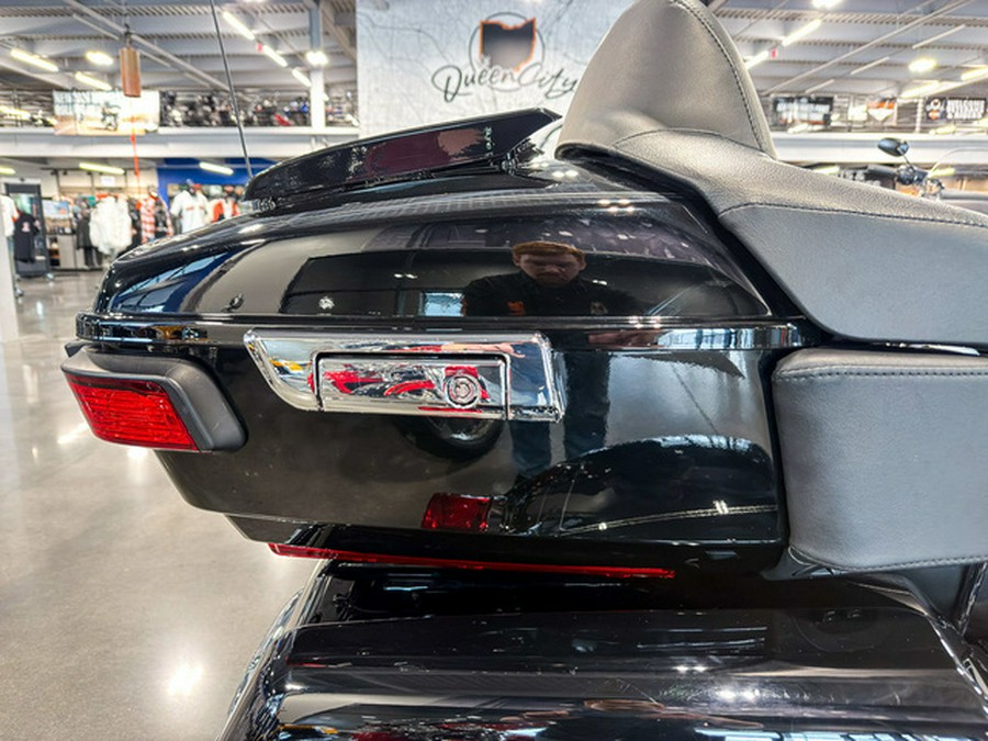 2022 Harley-Davidson FLHTCUTG - Tri Glide Ultra