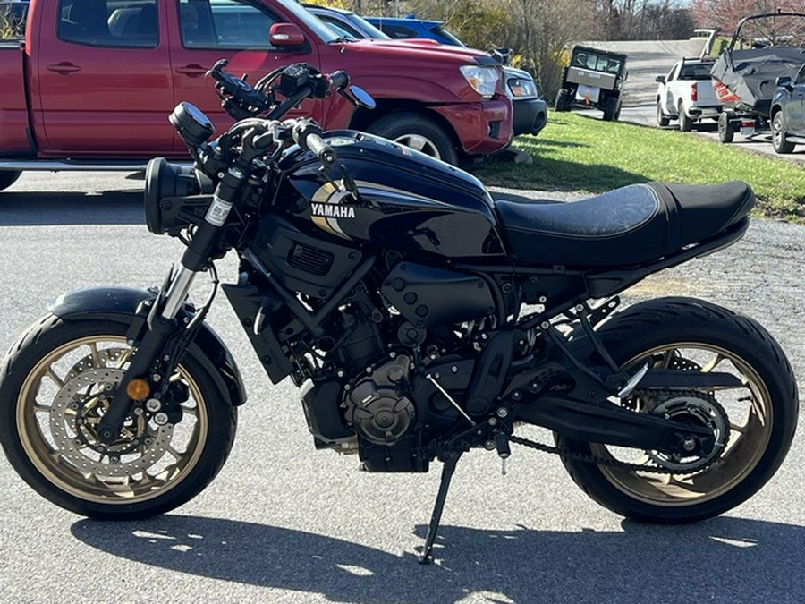 2025 Yamaha XSR 700