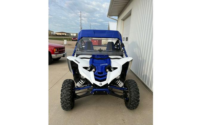 2017 Yamaha YXZ1000R SS - Team Yamaha Blue