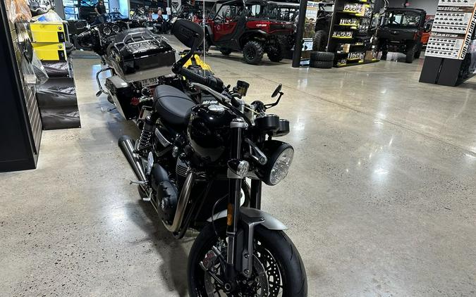 2024 Triumph Speed Twin 1200 Stealth Edition