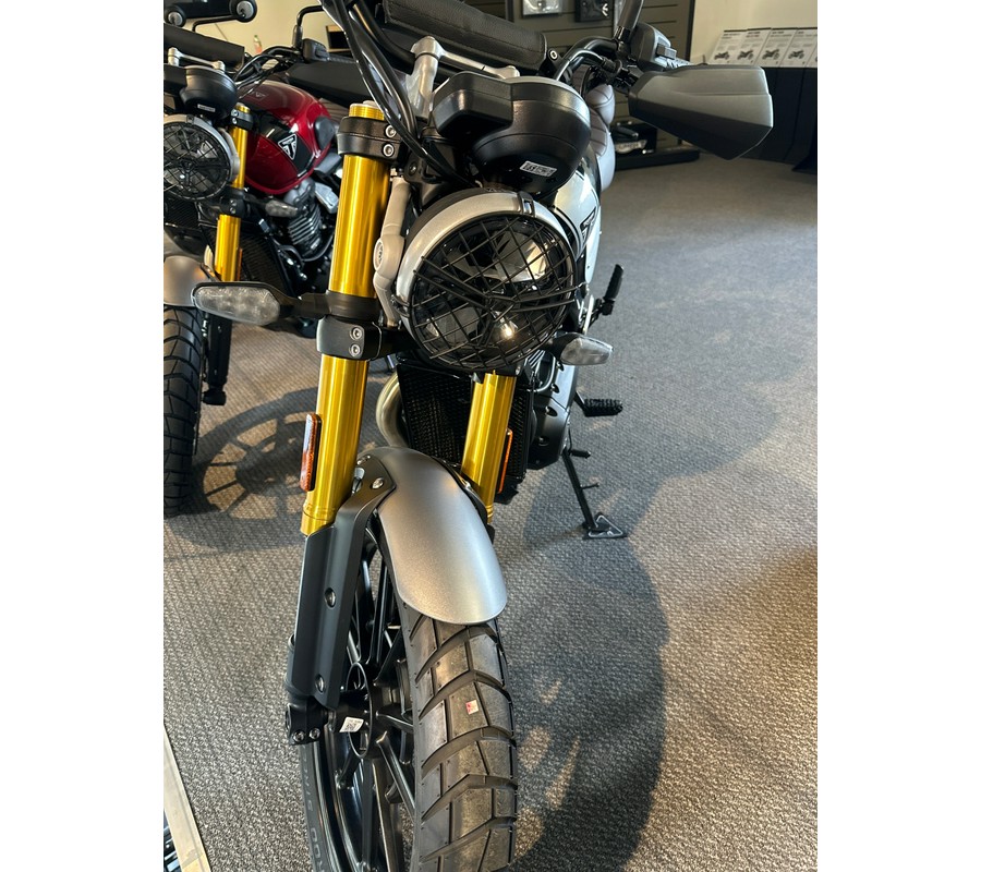 2025 Triumph Scrambler 400 X
