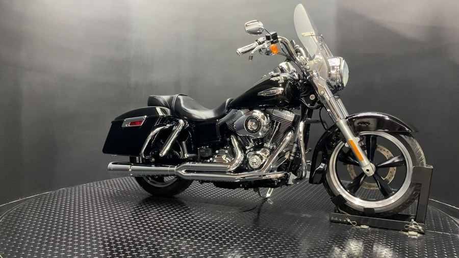 2015 Harley-Davidson® FLD - Dyna® Switchback™