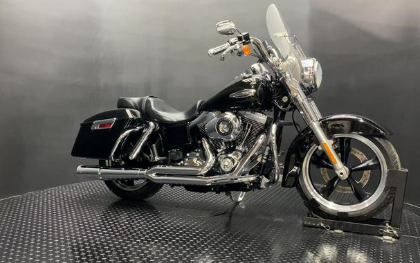 2015 Harley-Davidson® FLD - Dyna® Switchback™